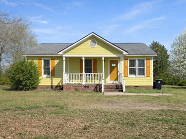 611 S Wakefield Street, Zebulon, NC 27597