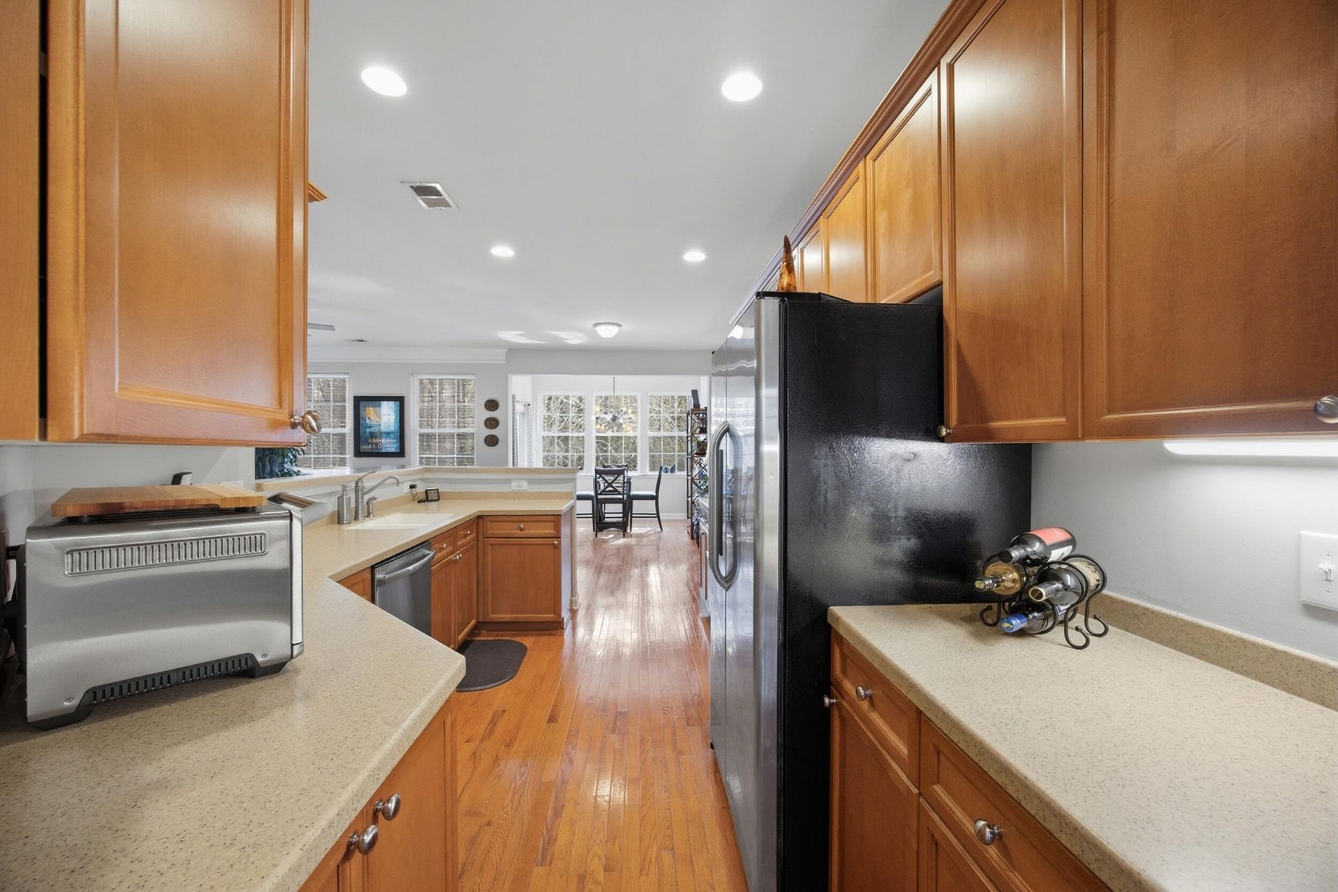 3451 Claremont Street Photo 22