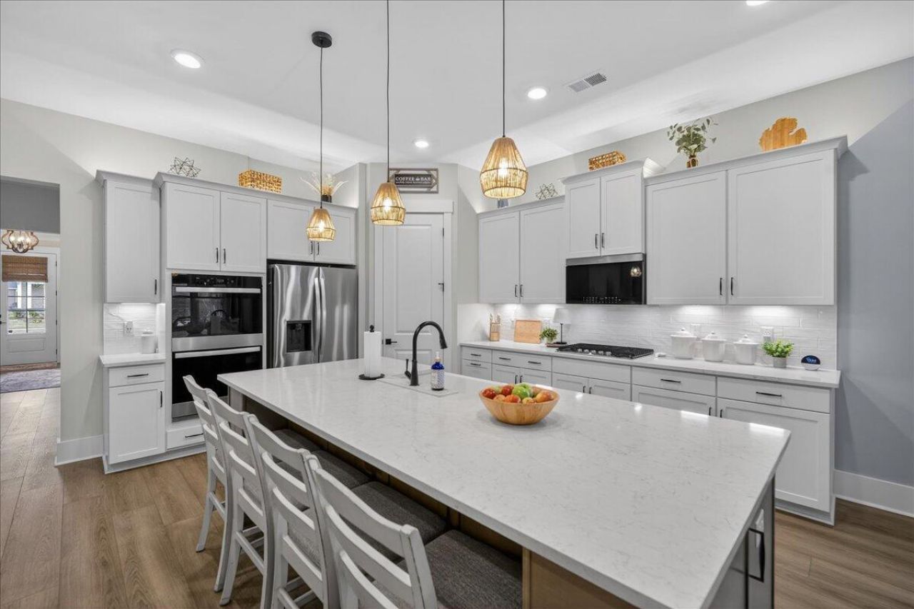 144 Summerwind Drive Photo 10