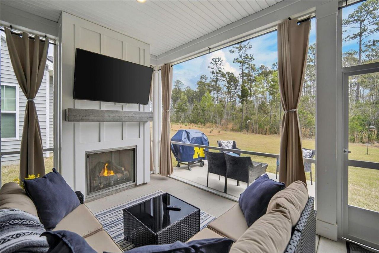 144 Summerwind Drive Photo 16