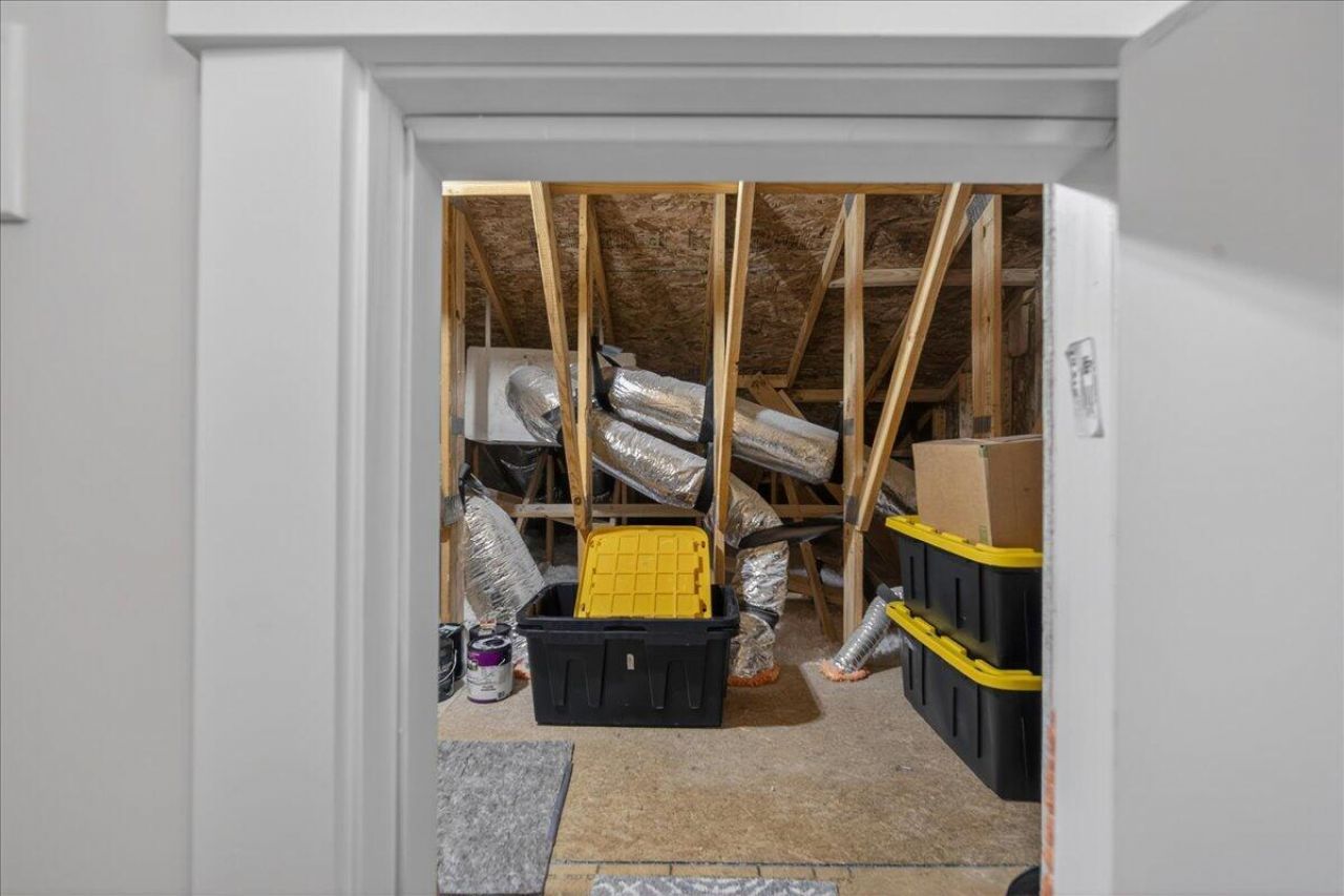 144 Summerwind Drive Photo 33