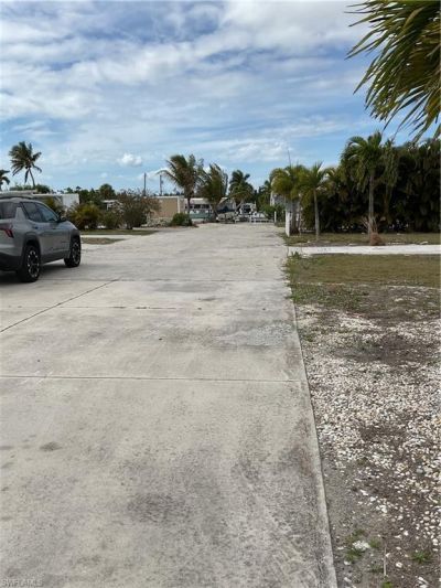 5012 Flamingo Dr, Saint James City, FL 33956 Photo