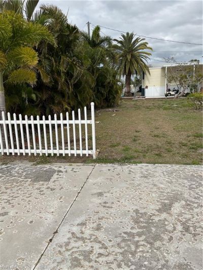 5012 Flamingo Dr, Saint James City, FL 33956 Photo