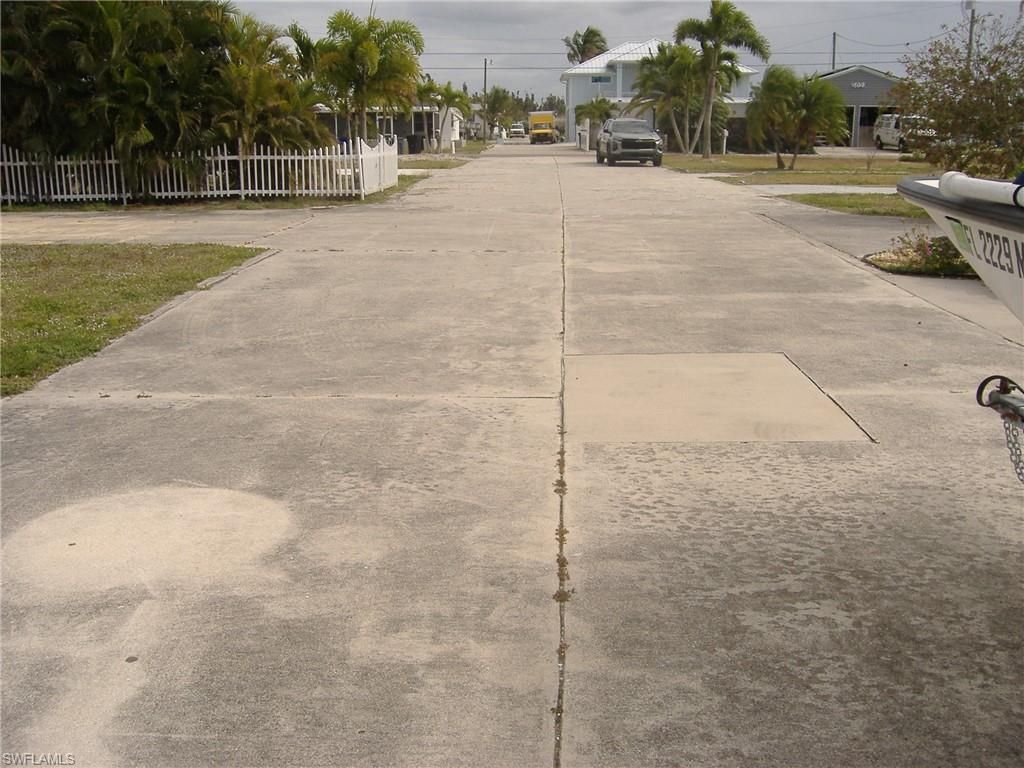 5012 Flamingo Dr, Saint James City, FL 33956 Photo