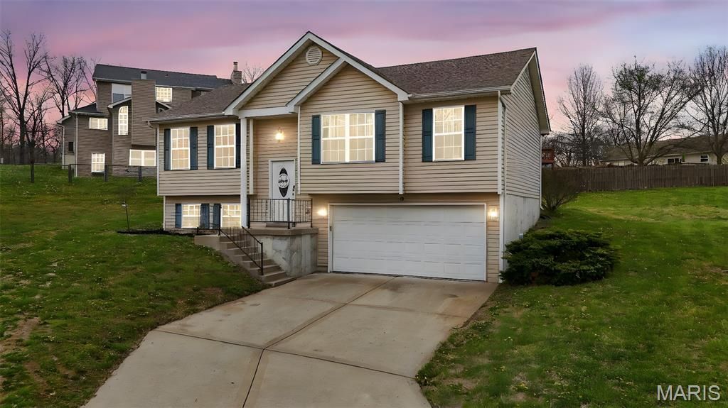 38 Shady Tree Court , Winfield, MO 63389 Main Photo