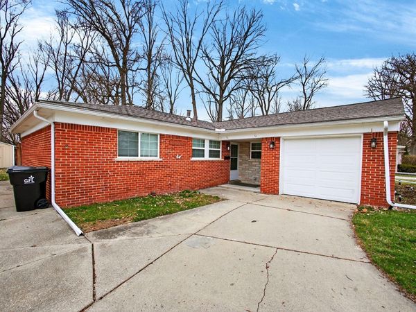 23245 Tuck Road, Farmington Hills, MI 48336