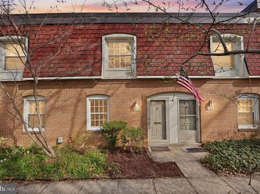 8230 CARRLEIGH PARKWAY, Unit 84, SPRINGFIELD, VA 22152