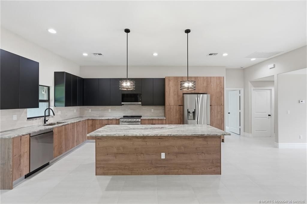 1457 SW Dow Lane, Port Saint Lucie, FL 34953 Photo