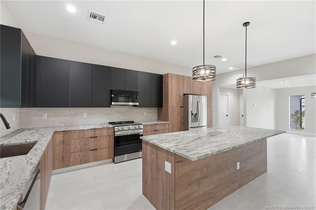 1457 SW Dow Lane, Port Saint Lucie, FL 34953 Photo