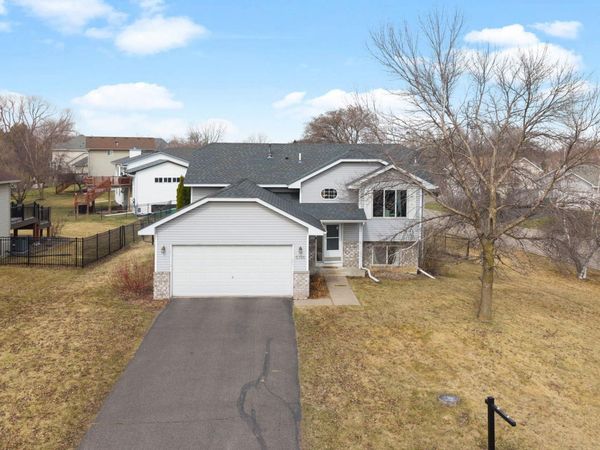 5785 Yucca Lane N, Plymouth, MN 55446