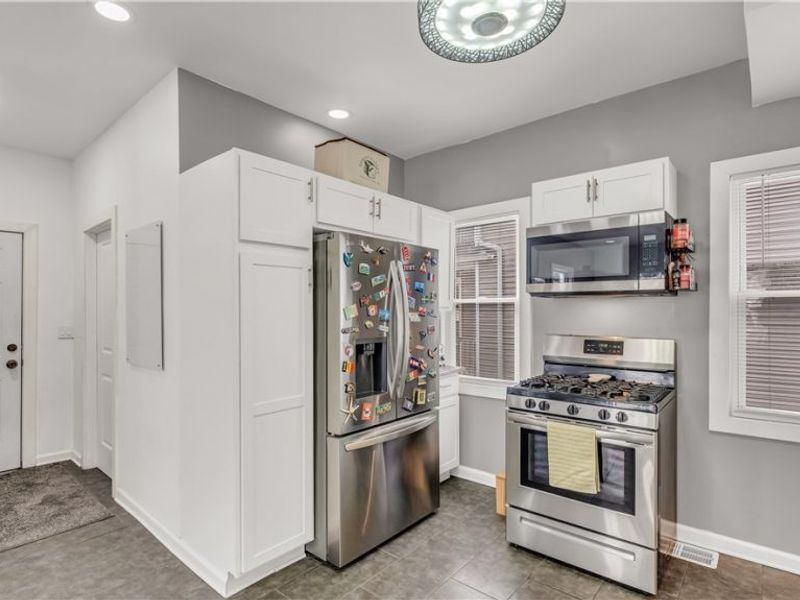 3407 Library Avenue, Cleveland, OH 44109 Photo 13