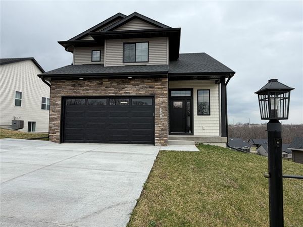 1306 E Gable Way , Tiffin, IA 52340