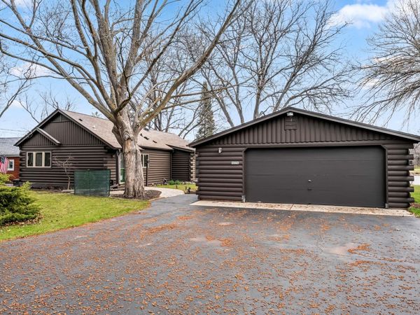N6236 W Lake Shore Dr, Spring Prairie, WI 53105