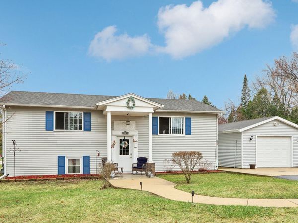 6241 237th Ave, Paddock Lake, WI 53168