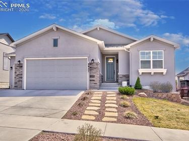 2927 Golden Meadow Way, Colorado Springs, CO 80908