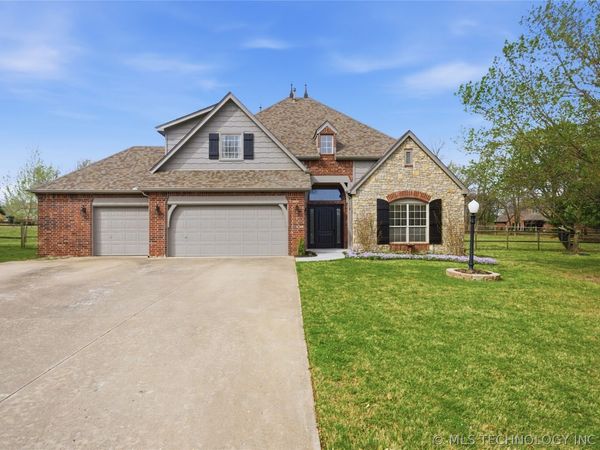 7290 N 199th East Avenue , Owasso, OK 74055