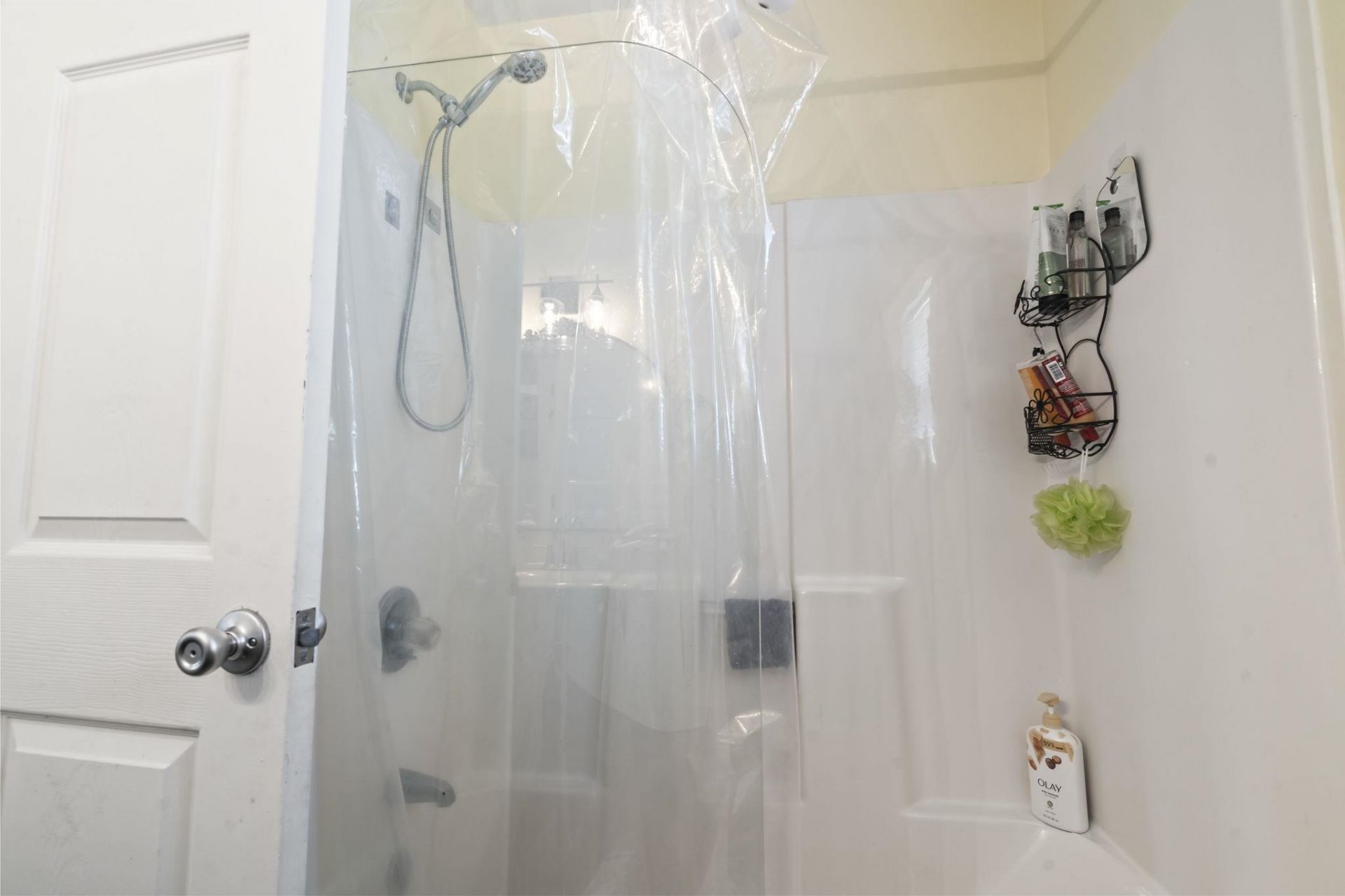 1300 Ragin St.  Photo 13