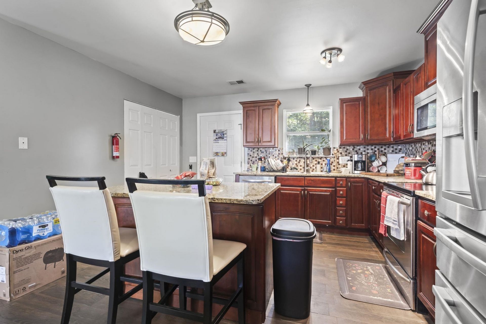 1300 Ragin St.  Photo 7