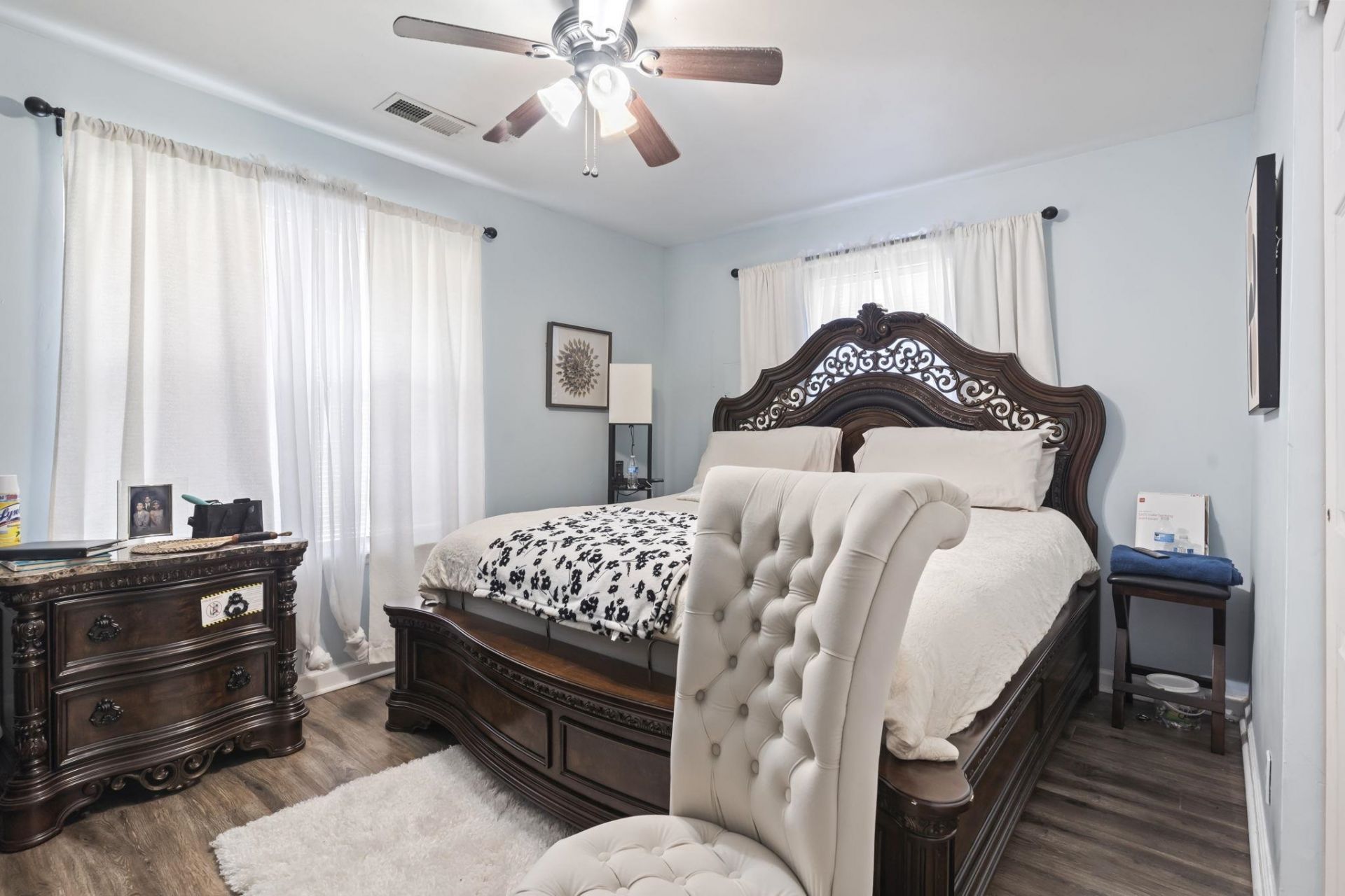 1300 Ragin St.  Photo 8