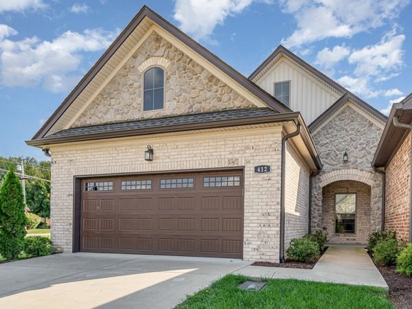 412 W Foxrun , Springfield, TN 37172