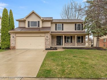 21717 Hildebrandt Drive, Brownstown Twp, MI 48134
