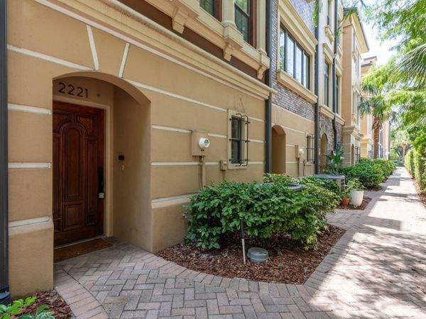 2221 SOHO BAY COURT , TAMPA, FL 33606