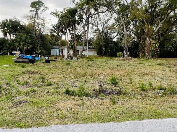 1365 NIMROD STREET , PORT CHARLOTTE, FL 33952