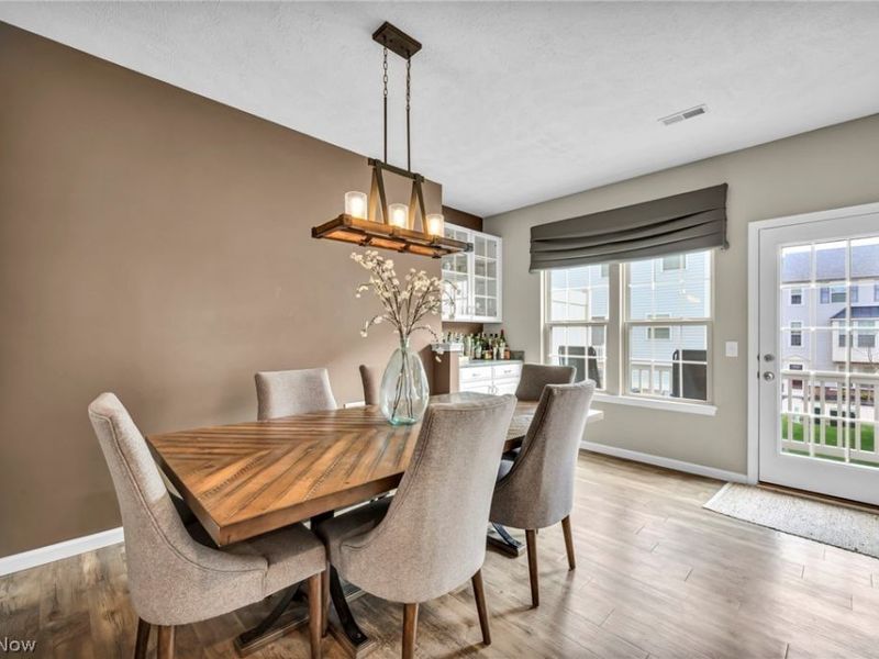 1383 Beach Avenue, Lakewood, OH 44107 Photo 13