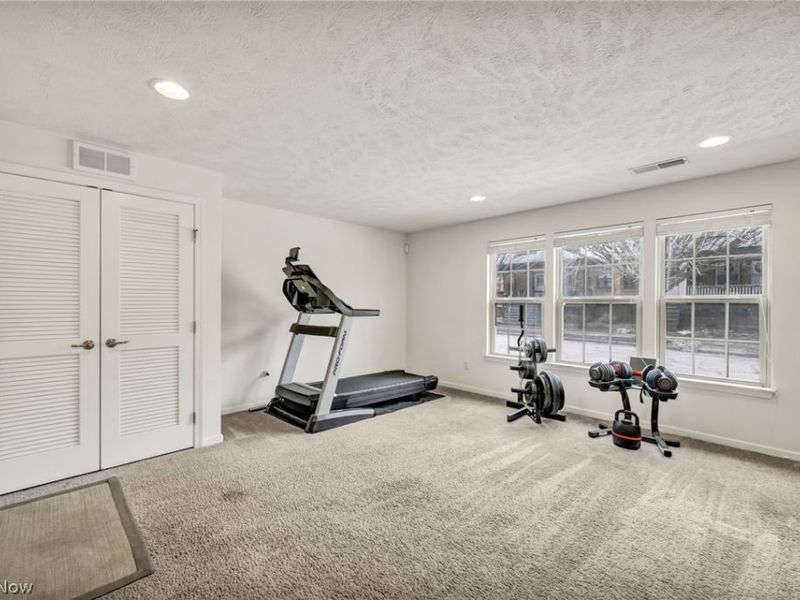 1383 Beach Avenue, Lakewood, OH 44107 Photo 28