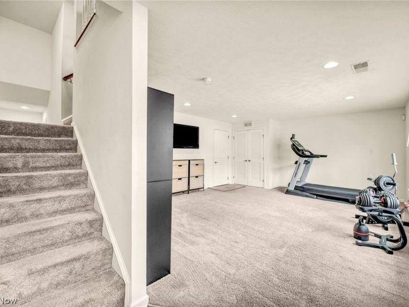 1383 Beach Avenue, Lakewood, OH 44107 Photo 30