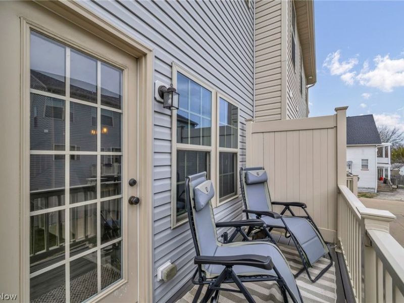 1383 Beach Avenue, Lakewood, OH 44107 Photo 31