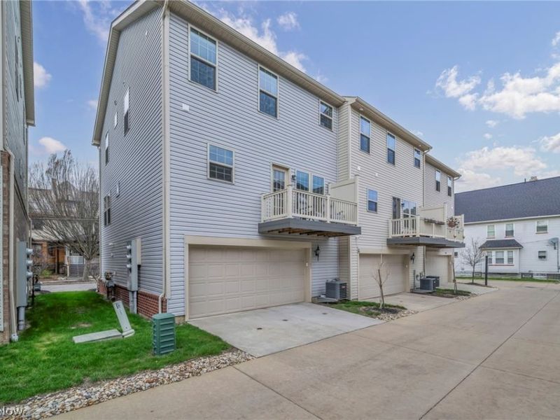 1383 Beach Avenue, Lakewood, OH 44107 Photo 33