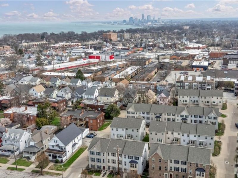 1383 Beach Avenue, Lakewood, OH 44107 Photo 34