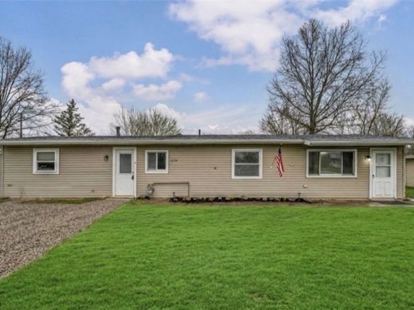 12114 National Drive, Grafton, OH 44044