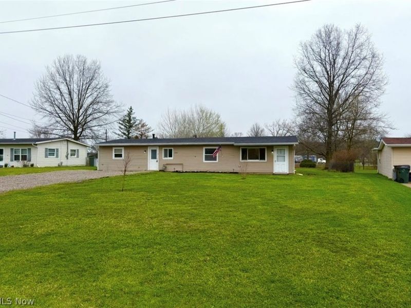 12114 National Drive, Grafton, OH 44044 Photo 1