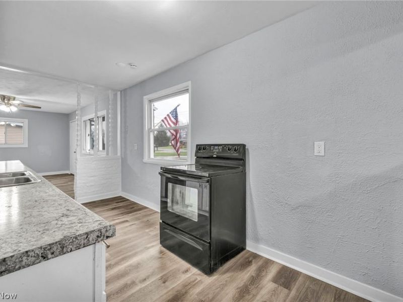 12114 National Drive, Grafton, OH 44044 Photo 15