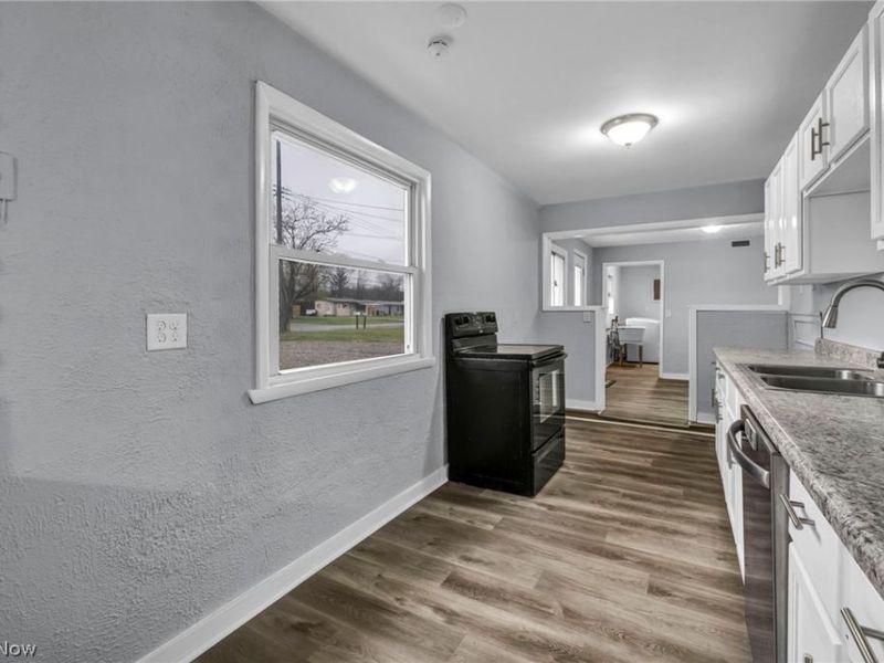 12114 National Drive, Grafton, OH 44044 Photo 16