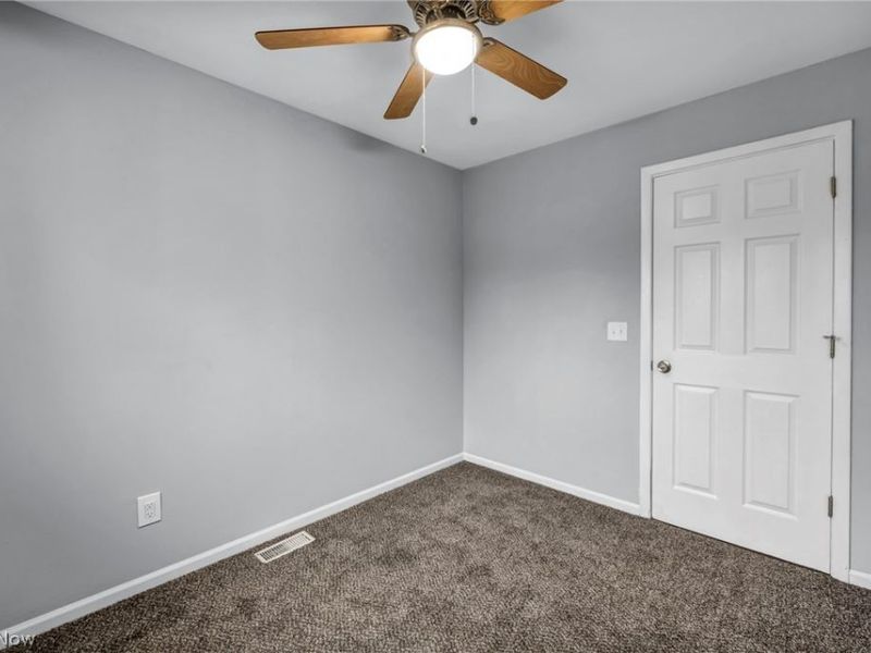 12114 National Drive, Grafton, OH 44044 Photo 28