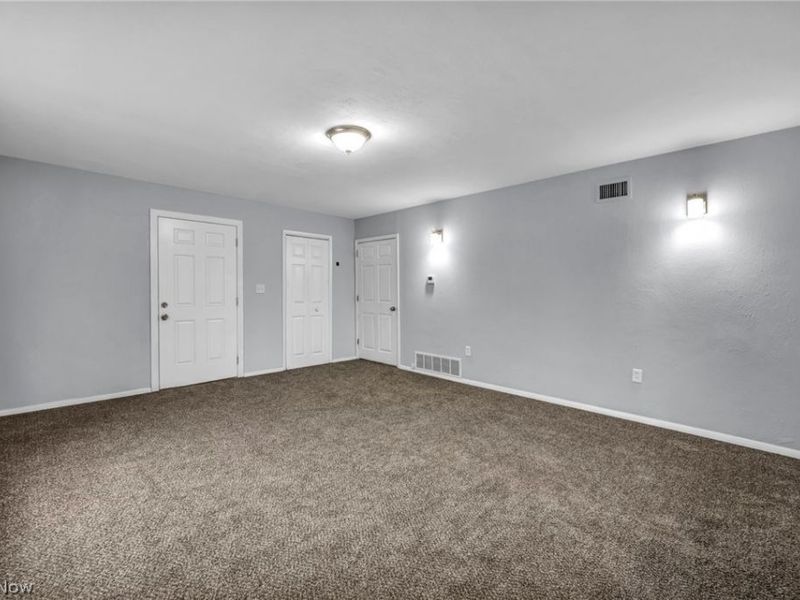 12114 National Drive, Grafton, OH 44044 Photo 36