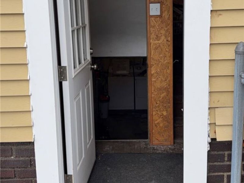 4701 Cullen Drive , Cleveland, OH 44105 Photo 4