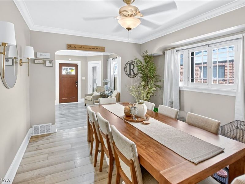 10903 Parkhurst Drive , Cleveland, OH 44111 Photo 11