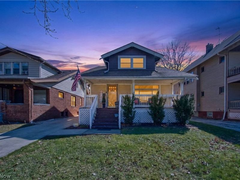 10903 Parkhurst Drive , Cleveland, OH 44111 Photo 3