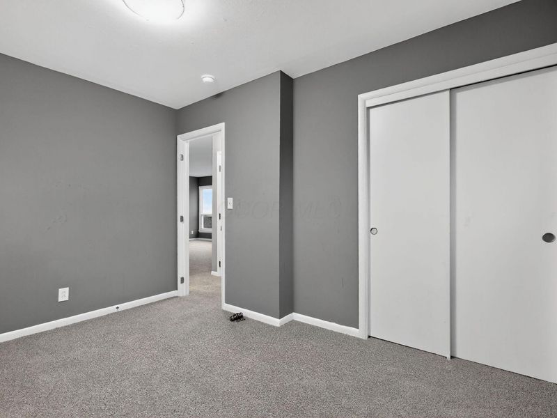 4232 Mayflower Boulevard , Columbus, OH 43213 Photo 12