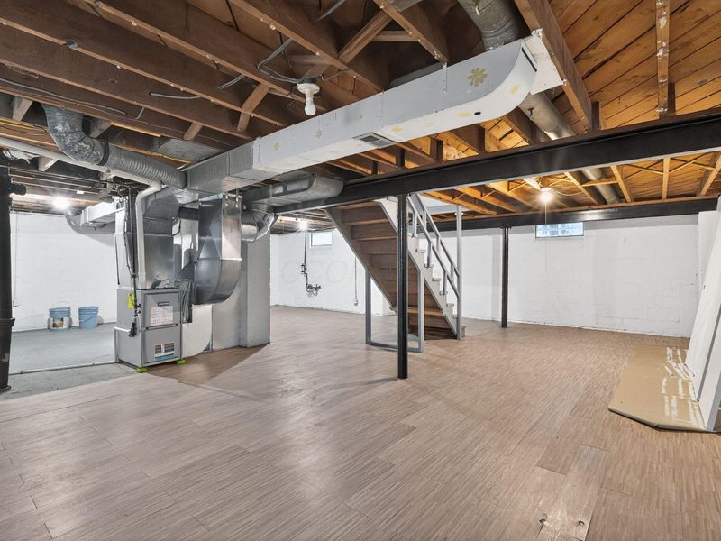 4232 Mayflower Boulevard , Columbus, OH 43213 Photo 19