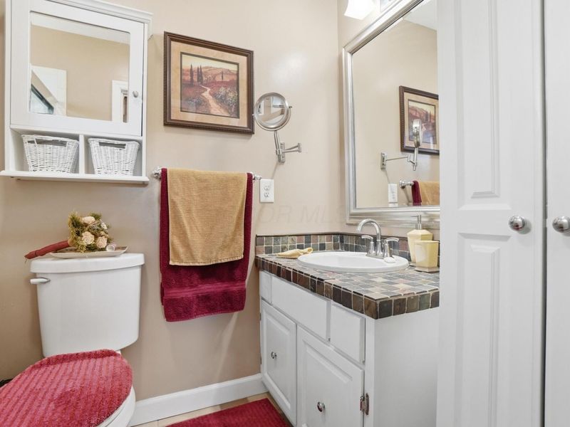 1800 Lakehill Court, Columbus, OH 43229 Photo 24