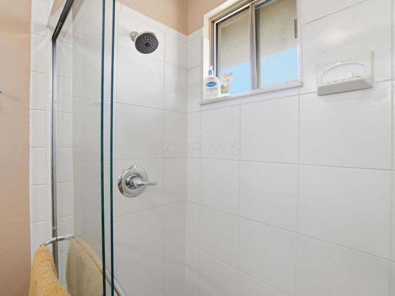 1800 Lakehill Court, Columbus, OH 43229 Photo 25