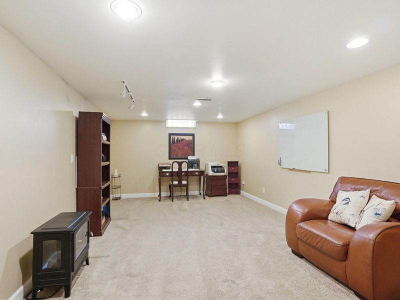 1800 Lakehill Court, Columbus, OH 43229 Photo 35