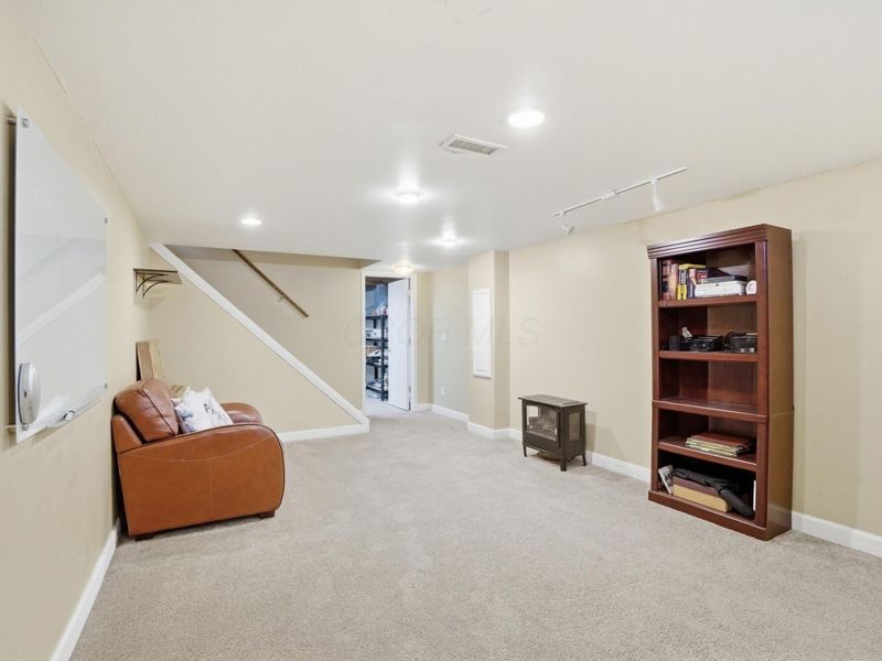 1800 Lakehill Court, Columbus, OH 43229 Photo 36