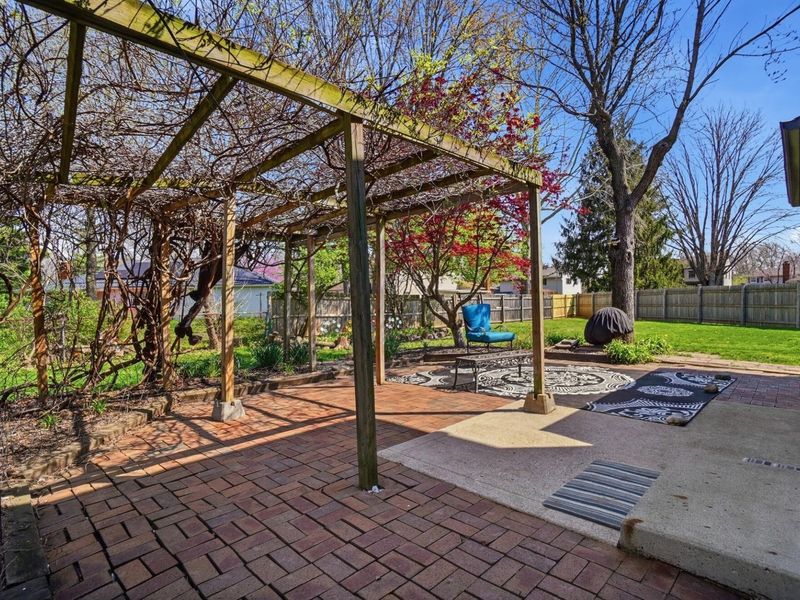 1800 Lakehill Court, Columbus, OH 43229 Photo 43