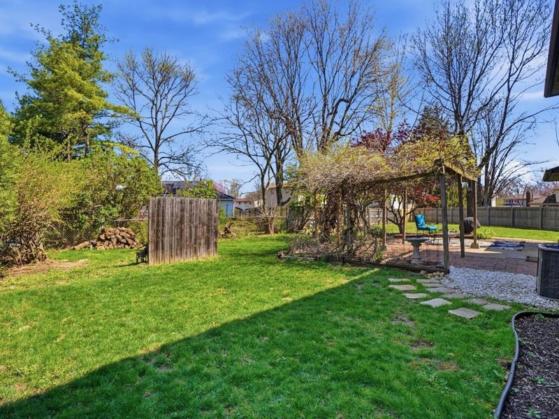 1800 Lakehill Court, Columbus, OH 43229 Photo 45